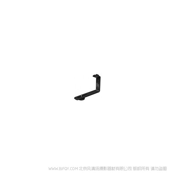 附件支架 AB-E1是L字型支架,搭載了用于安裝閃光燈的熱靴(沒有與相機(jī)進(jìn)行信息傳輸?shù)墓δ埽┖腿_架螺口。同時(shí)使用內(nèi)置閃光燈和外接閃光燈或安裝2個(gè)外接閃光燈時(shí)